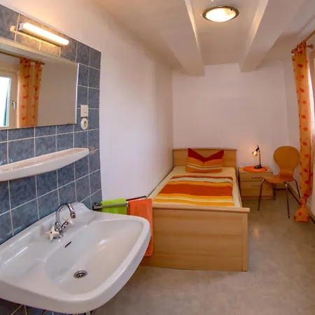 Hotel Lindenschaenke 2*