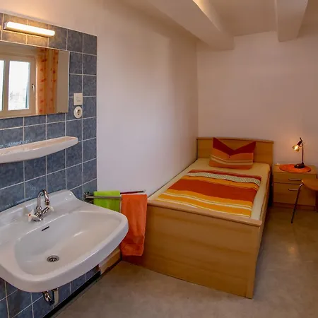 Hotel Lindenschaenke 2*