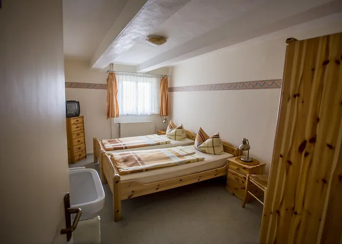 Otel Lindenschaenke 2*